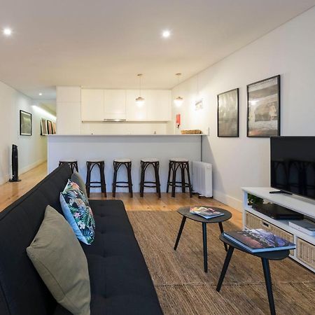 Lovelystay - Porto Peaceful Living W/ Backyard Exterior foto