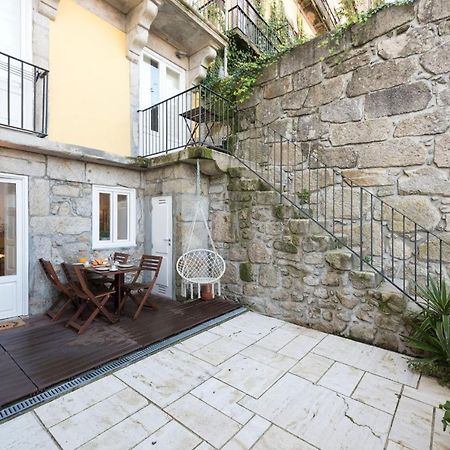 Lovelystay - Porto Peaceful Living W/ Backyard Exterior foto