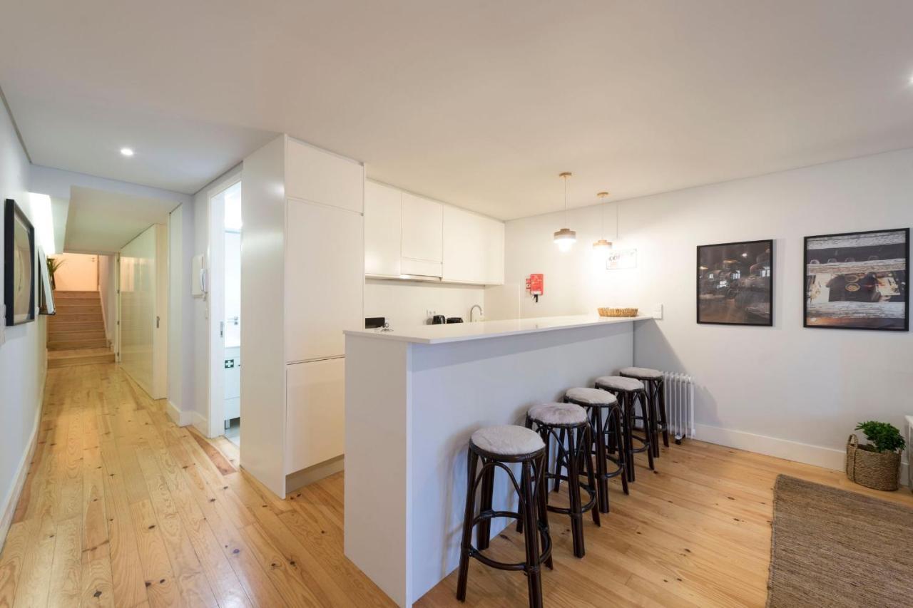 Lovelystay - Porto Peaceful Living W/ Backyard Exterior foto