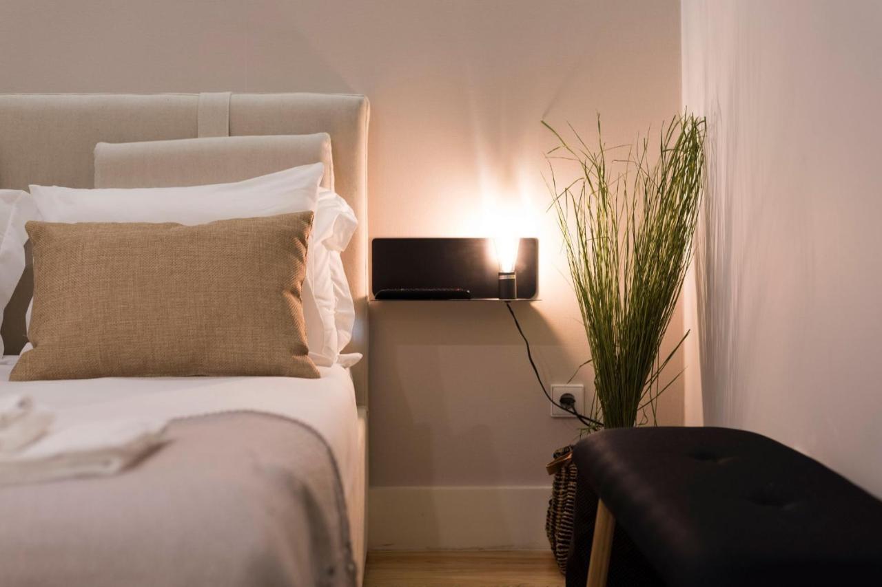 Lovelystay - Porto Peaceful Living W/ Backyard Exterior foto